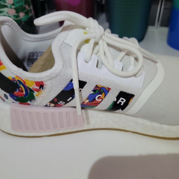 NIB Adidas Women's Rich Mnisi NMD R1 Sneakers Shoes Cloud White - GW0563 - Picture 3 of 10